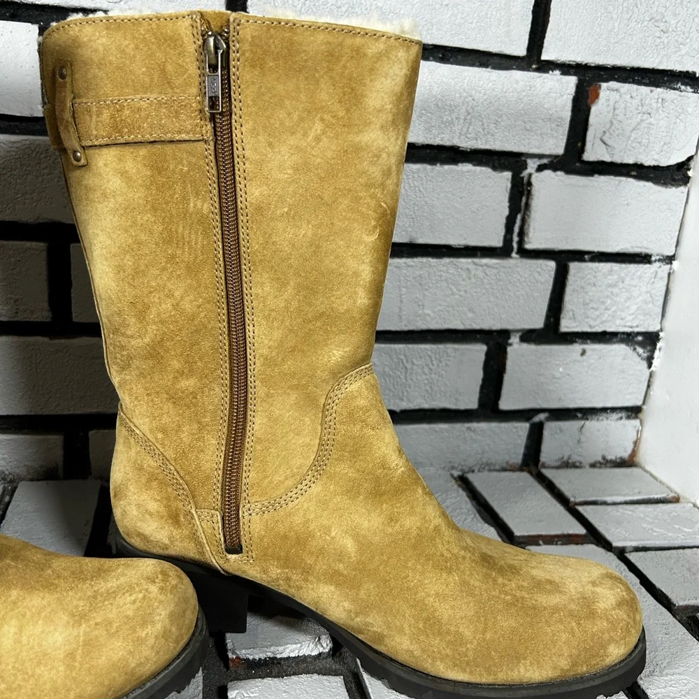 UGG Women's Madison 1912 Boots Size 10 - Picture 3 of 8